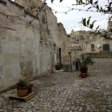Un Posto A Malve * Matera